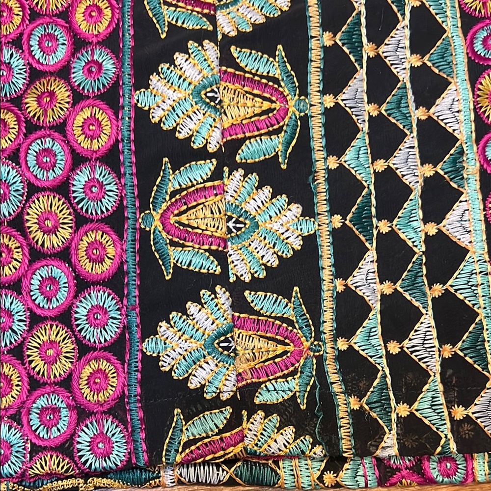 EUC Anthropologie Vanessa Virginia Moroccan Nights Embroidered  Pencil Skirt - Picture 10 of 10